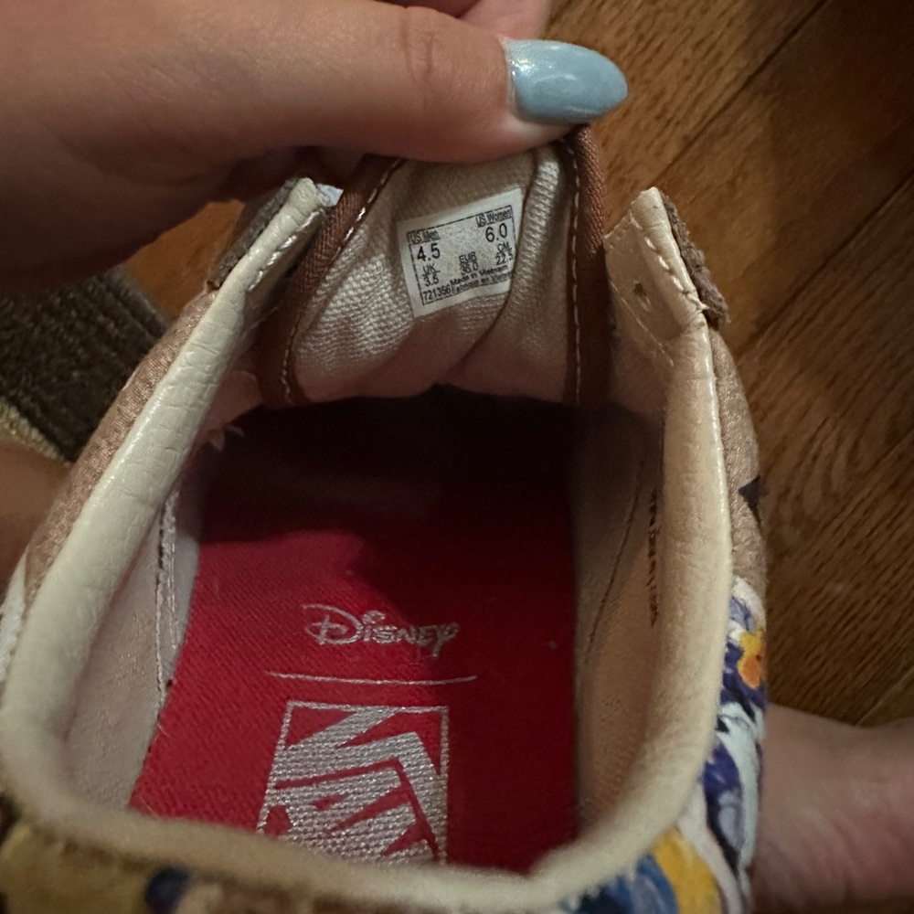 Vans X Disney 100 Old Skool Scrapbook Leather Women’s Size 6 - Picture 7 of 7